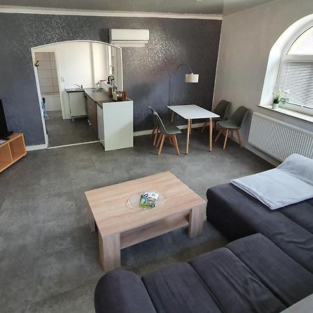 Ferienwohnung Zur Linde Dettelbach Exterior photo